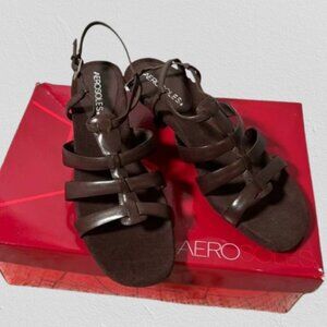 New with Box Aerosoles Brown‎ Leather Strappy Low Kitten Heels. Size 7.5